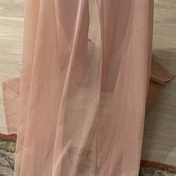 Excellent Condition Pink Chiffon Mesh Robe, Sz. Medium - Picture 10 of 12